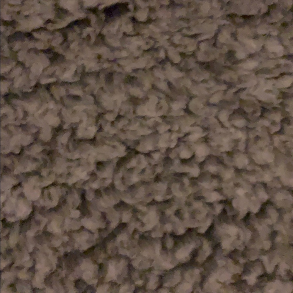 Vegan Sherpa Pullover - Picture 4 of 4
